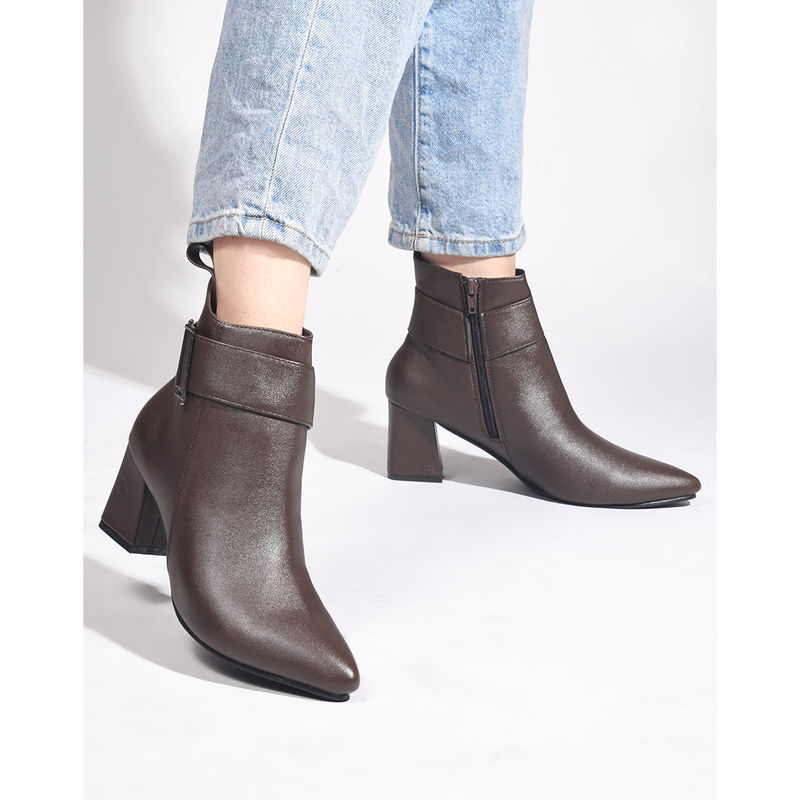 SHUZ TOUCH Brown Ankle Length Heeled Boots (EURO 35)