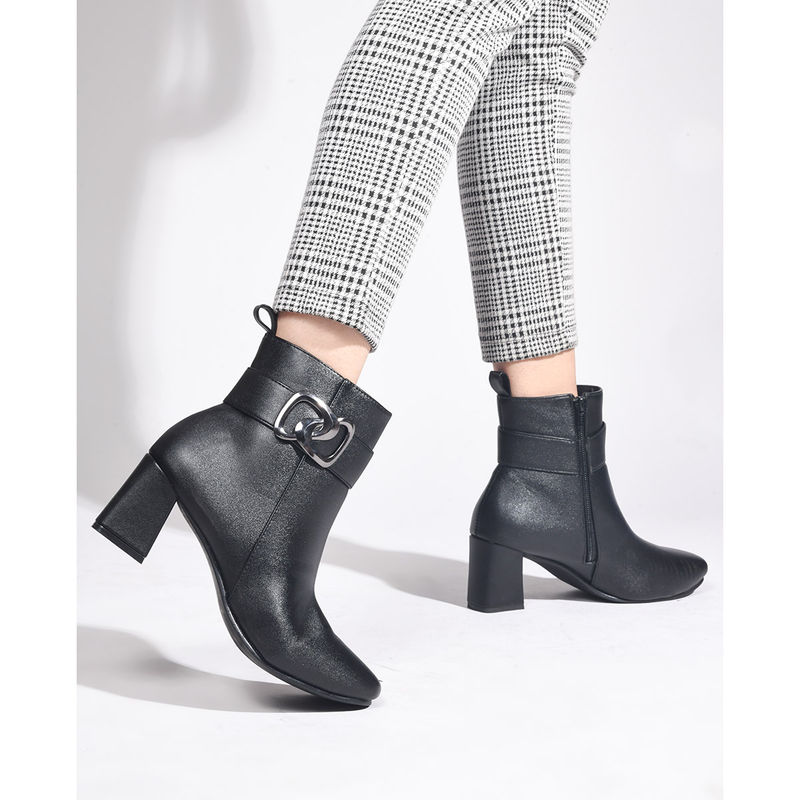 SHUZ TOUCH Ankle Length Black Heeled Boots (EURO 35)