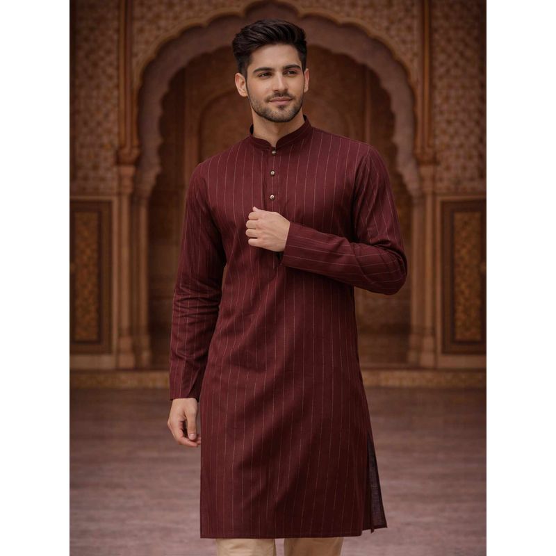 Vastramay Maroon Cotton Blend Mandarin Neck Kurta (S)