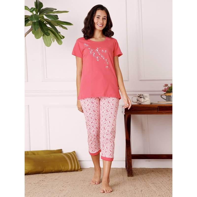 Bodycare Peach Women Printed Half Sleeves T-Shirt with Capri (M)