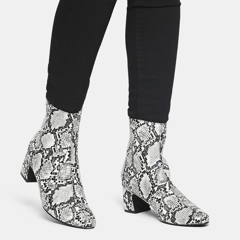 Twenty Dresses By Nykaa Fashion Grey And White Loving On You Tonight Boots (EURO 37)