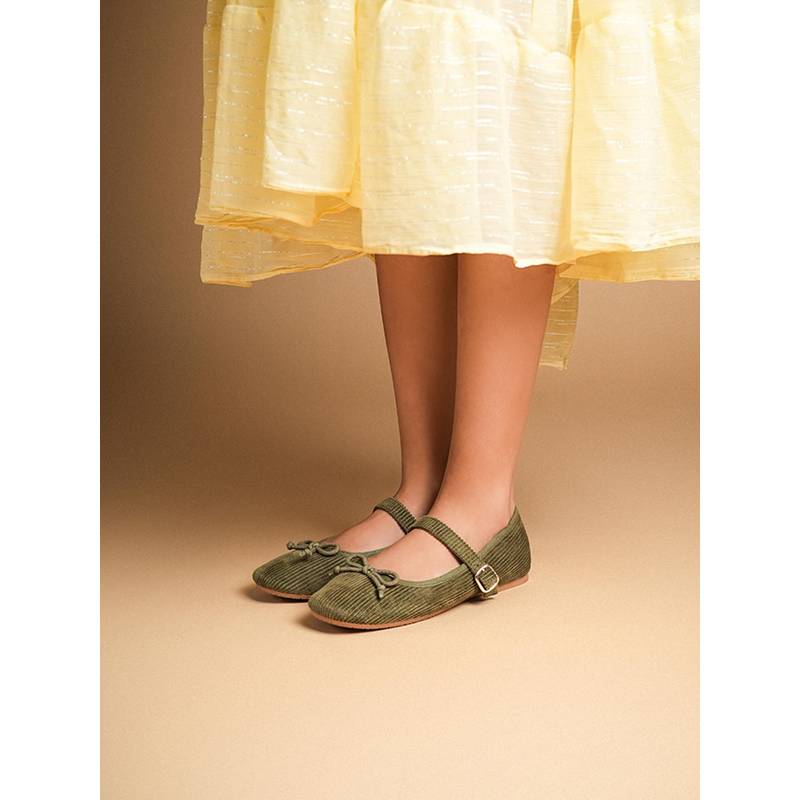 Theater Womens Dorothy Olive Corduroy Mary Jane Ballerina (EURO 35)