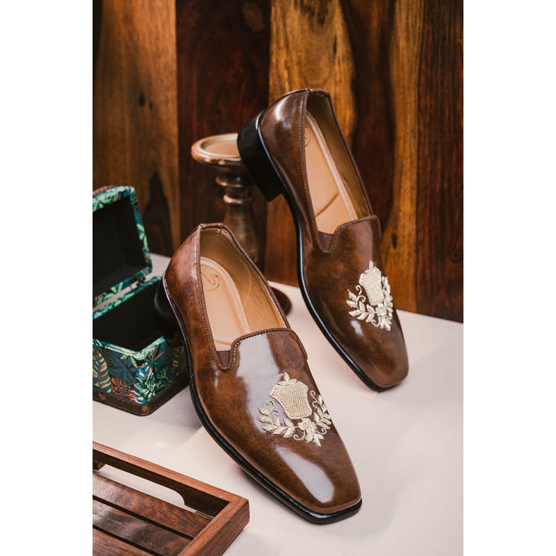 NR BY NIDHI RATHI Men Embroidered Memory Foam Loafers Brown (EURO 44)