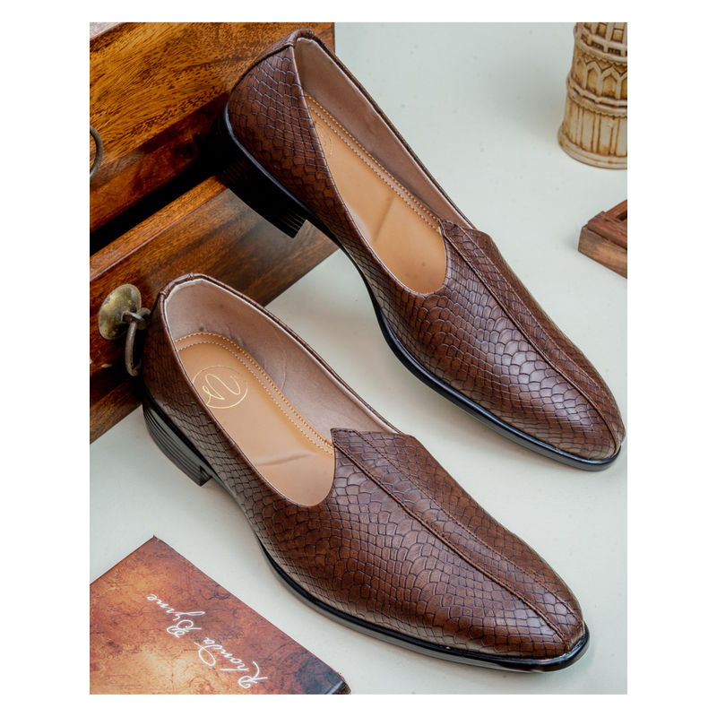 NR BY NIDHI RATHI Men Textured Festive Mojaris Tan (EURO 41)