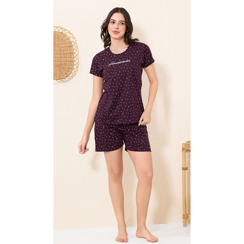 Quira Women Wine Printed Regular Fit T-shirt & Shorts (S)