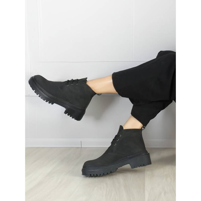ELLE Womens Fashionable Black Color Solid Lace Up Boots (EURO 36)