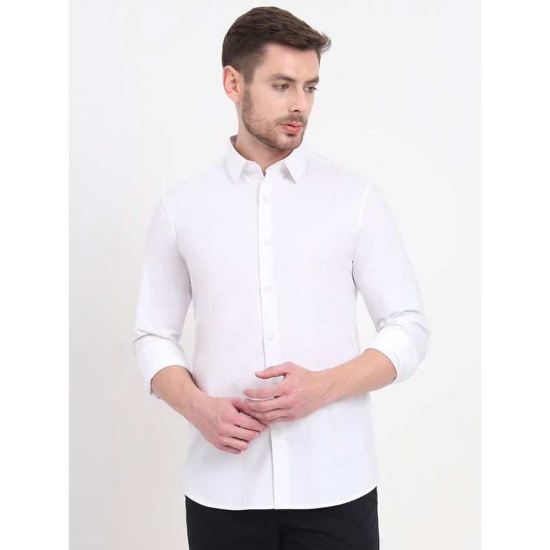 JadeBlue Men White Cotton Solid Slim Fit Casual Shirt (40)