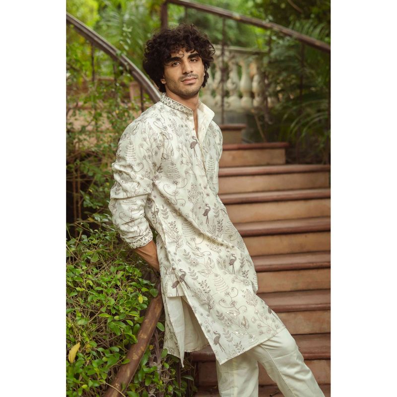 SHASAK Men Green Cotton Thread Work Regular Fit Kurta (S)