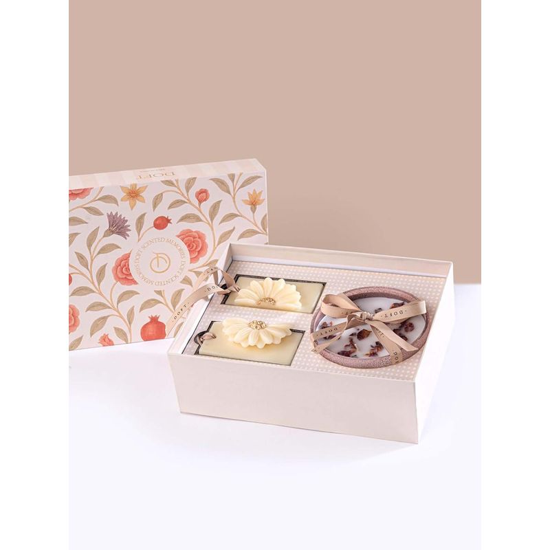 Buy DOFT Scented Memories Candle Gift (Set Of 3) Online