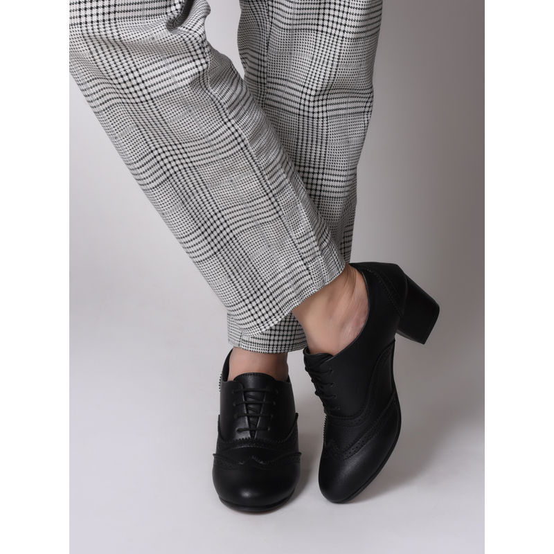 SHUZ TOUCH Smart Casual Oxford Shoe (EURO 41)