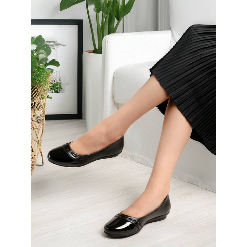 Carlton London Women Black Patent Slip-On Ballet Flats (EURO 36)