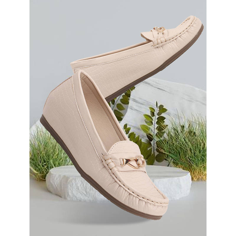Carlton London Women Cream Casual Slip-On Gold Chain Detail Loafers (EURO 36)