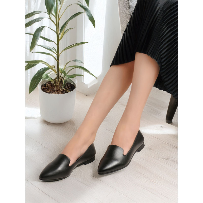 ELLE Women Black Patent Pointed-Toe Slip-On Loafers (EURO 36)