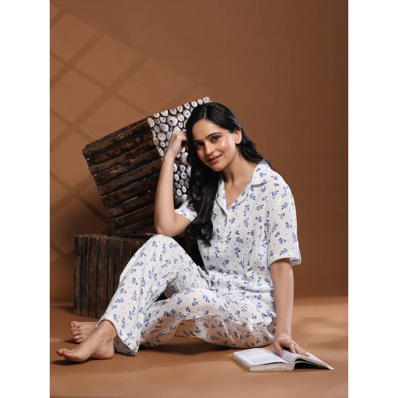 Bstories Women Cotton Floral Printed Night Suit (S)