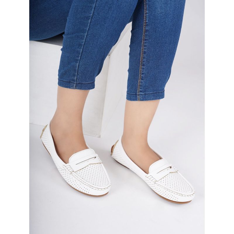 ELLE White Round Toe Women Loafers (EURO 37)
