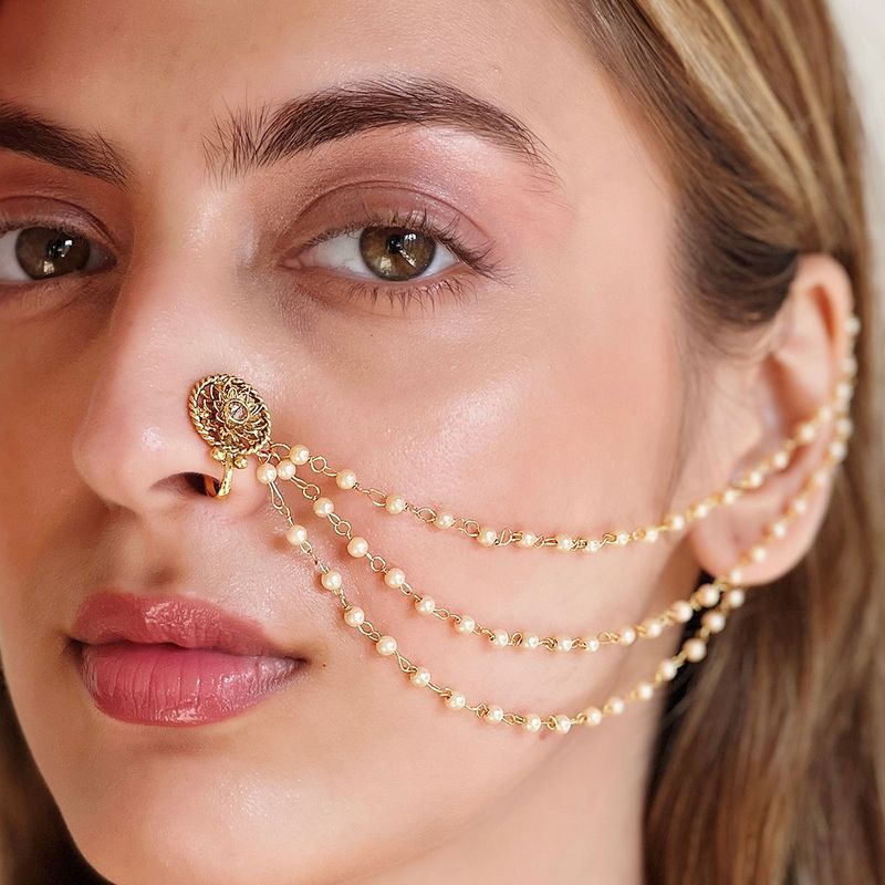 Nose ring clearance with chain designs