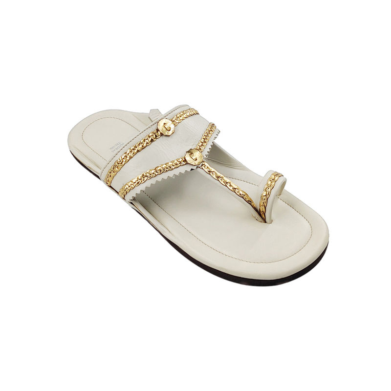 The Madras Trunk Desi White Kolhapuris (UK 8)