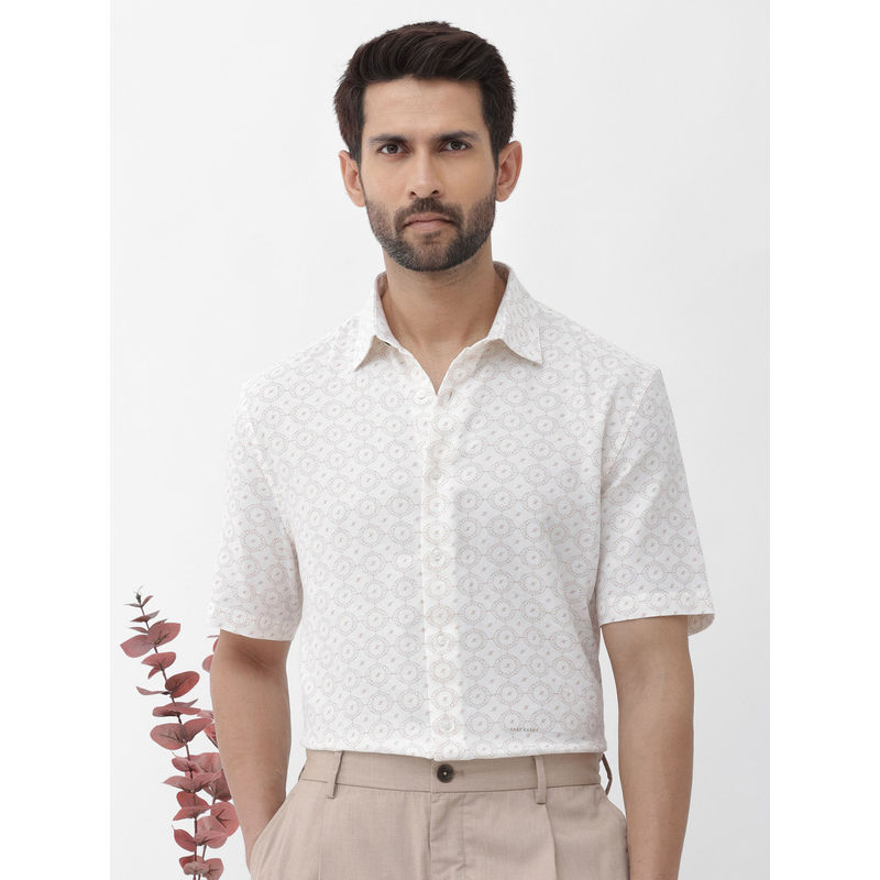 Rare Rabbit Men White Printed Casual Shirt (M)