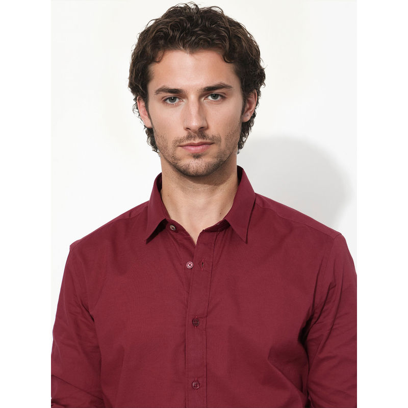 Rare Rabbit Men Magenta Solid Casual Shirt (M)