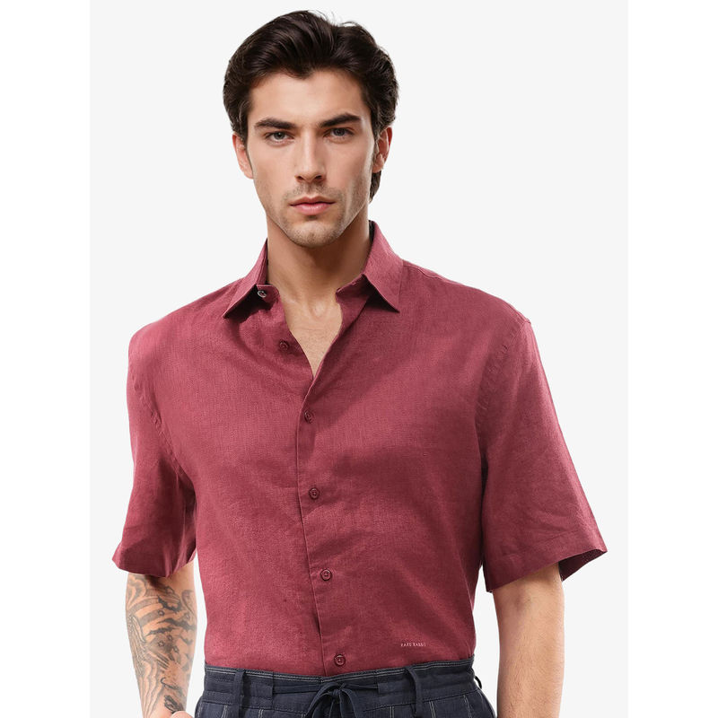 Rare Rabbit Men Magenta Solid Casual Shirt (S)