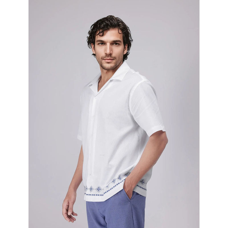 Rare Rabbit Men White Embroidered Casual Shirt (XS)