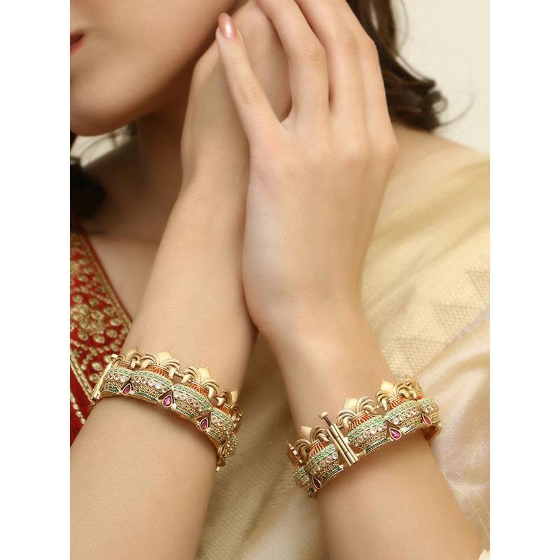 Adwitiya Women Gold Plated Kundan Studded Kalash Design Kada Pack of 2 (2.8)
