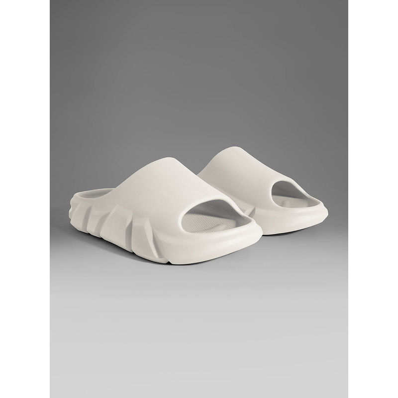 The Souled Store Originals Men Sliders: Off White (UK 6)