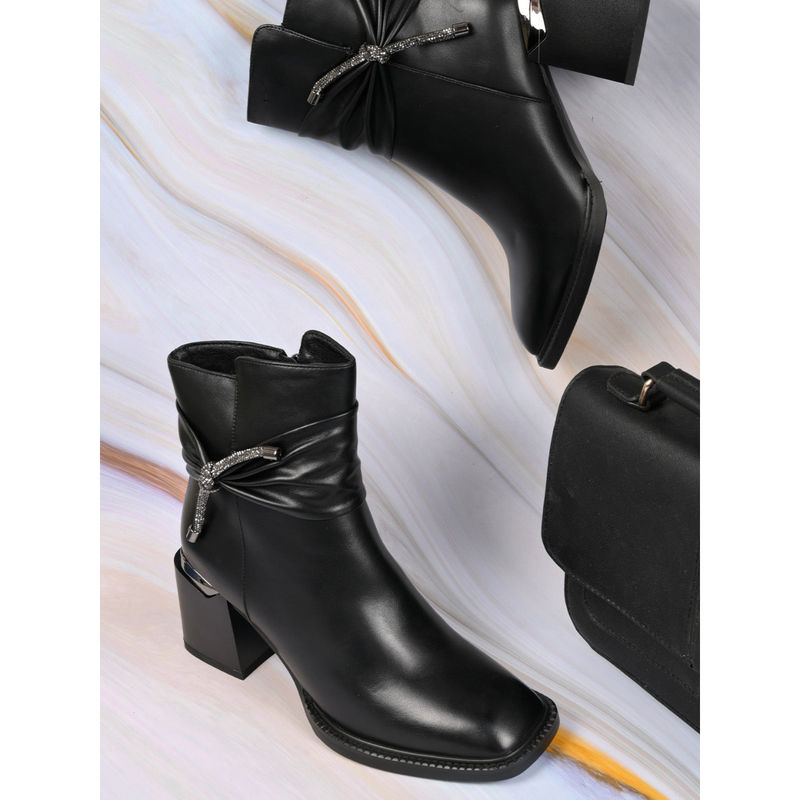Ronnie Grey Women Black Solid Ankle Length Casual Boots (EURO 36)