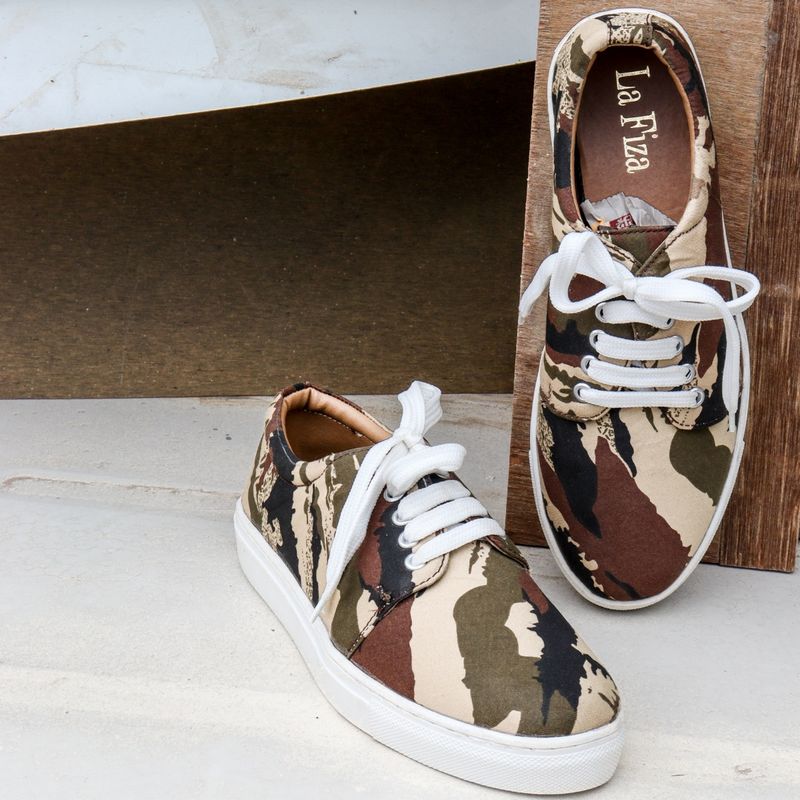 La Fiza Cammo Printed Sneakers (UK 2)