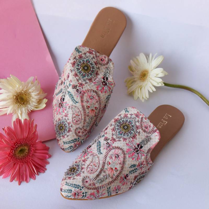 La Fiza Maahi Embroidered Mules (UK 2)