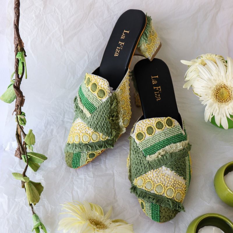 La Fiza Ira Embroidered Heels (UK 2)