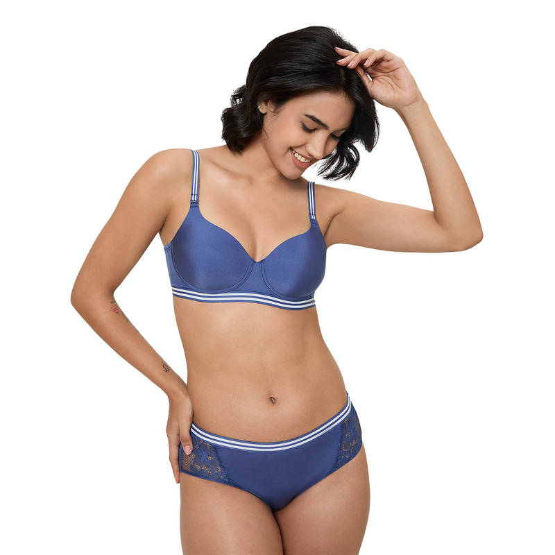 Triumph Blue Spotlight Wired Padded Seamless T-Shirt Bra (32C)