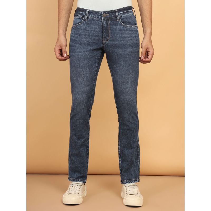 Wrangler Men's Blue Skanders Slim Fit Low Rise Light Fade Jeans (36)