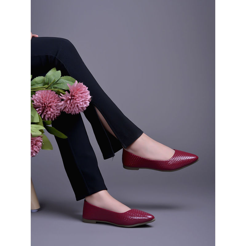 Shoetopia Women Textured Wine Ballerina (EURO 41)