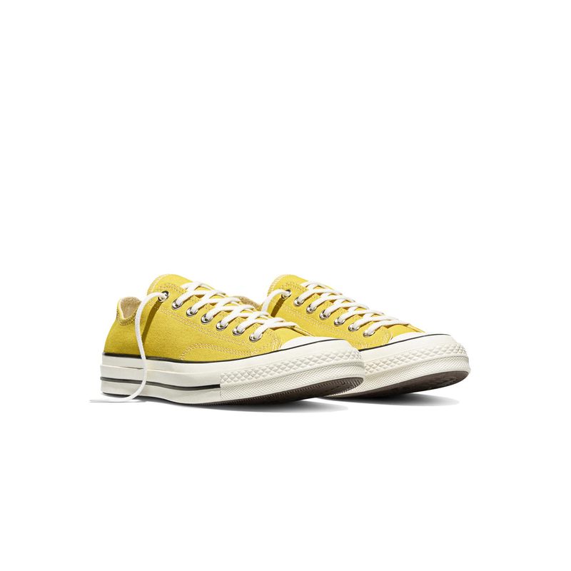 Converse Unisex Yellow Chuck 70 Low Top Sneaker (UK 6)