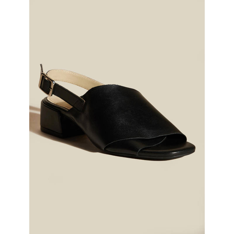 Peach Flores Women Black Crossed Strap Leather Heels (EURO 39)