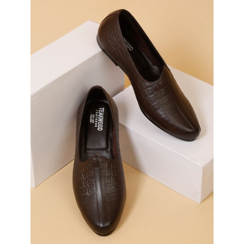 Teakwood Men Brown Textured Leather Mojaris (EURO 40)