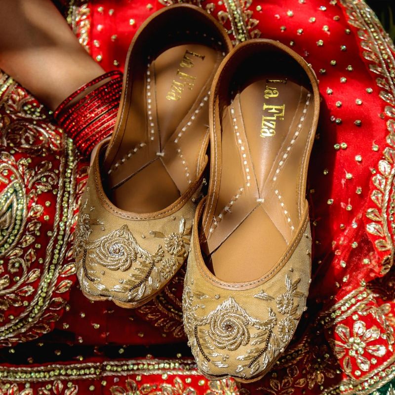 La Fiza Jashn Velvet Juttis (UK 4)