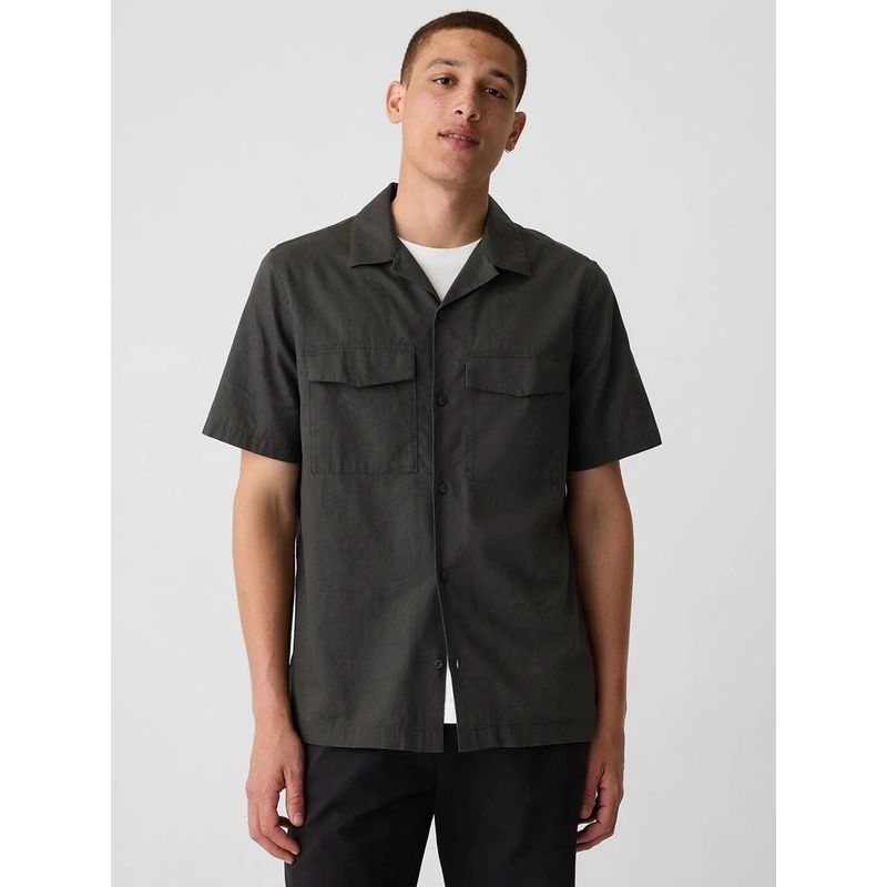 GAP Camp Collar Solid Double-Pocket Shirt (L)