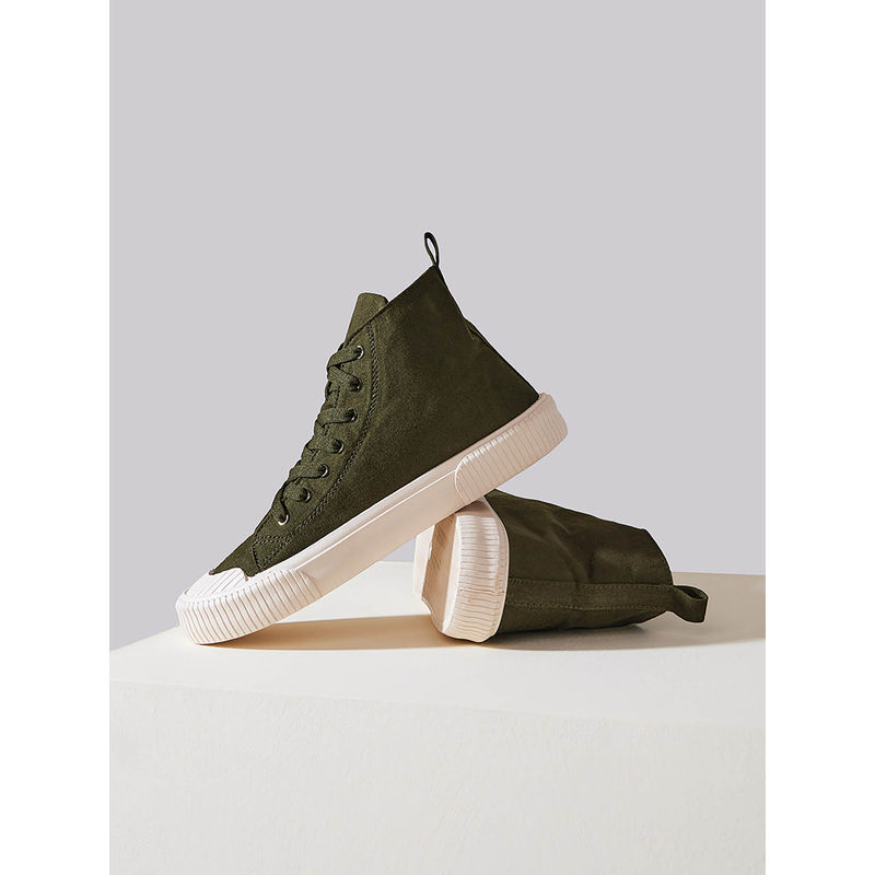 Styli Mens Olive Hi-Top Canvas Lace Up Sneakers (EURO 42)