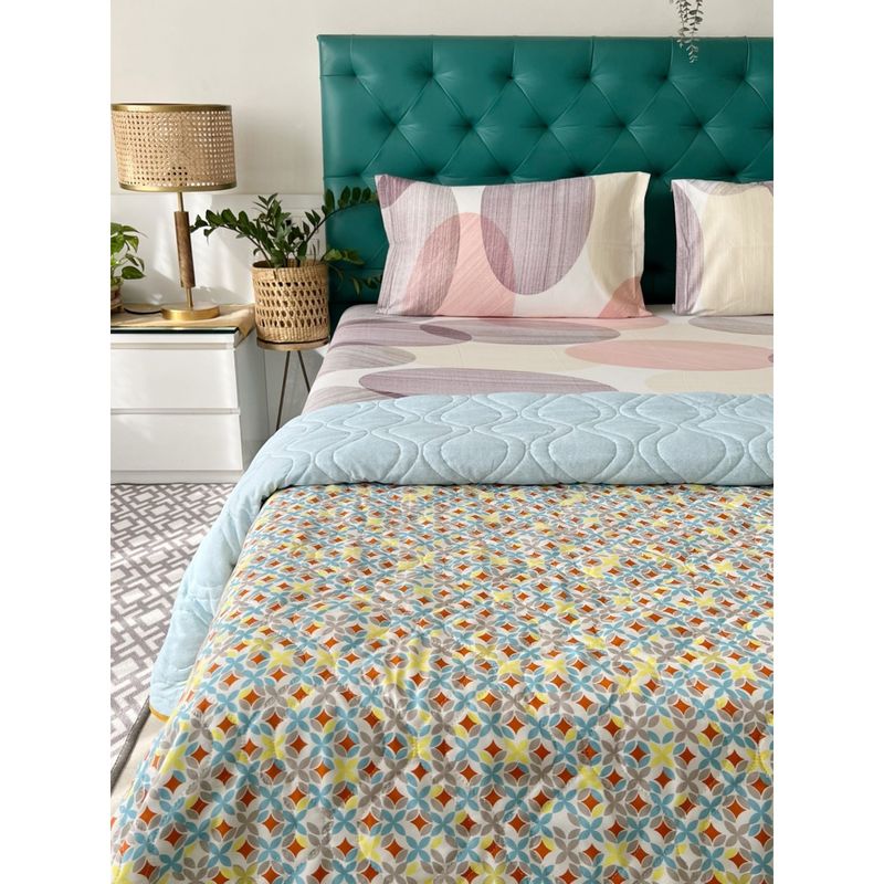 Urban Space Cotton AC Blanket & Bedsheet for Double with 2 Pillow Cover