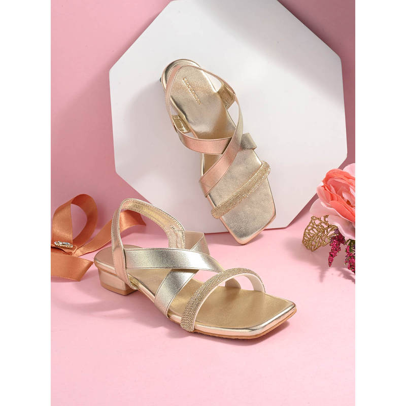 CLOG LONDON Women Gold Sandals (EURO 36)