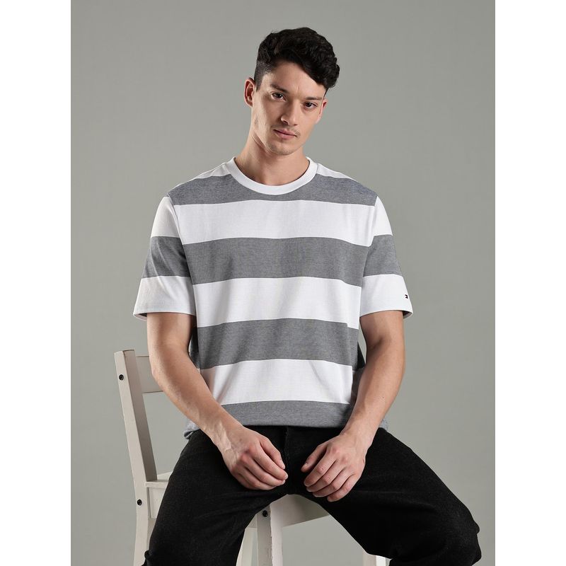 Tommy Hilfiger Men White Cotton Regular Fit T-Shirt (S)