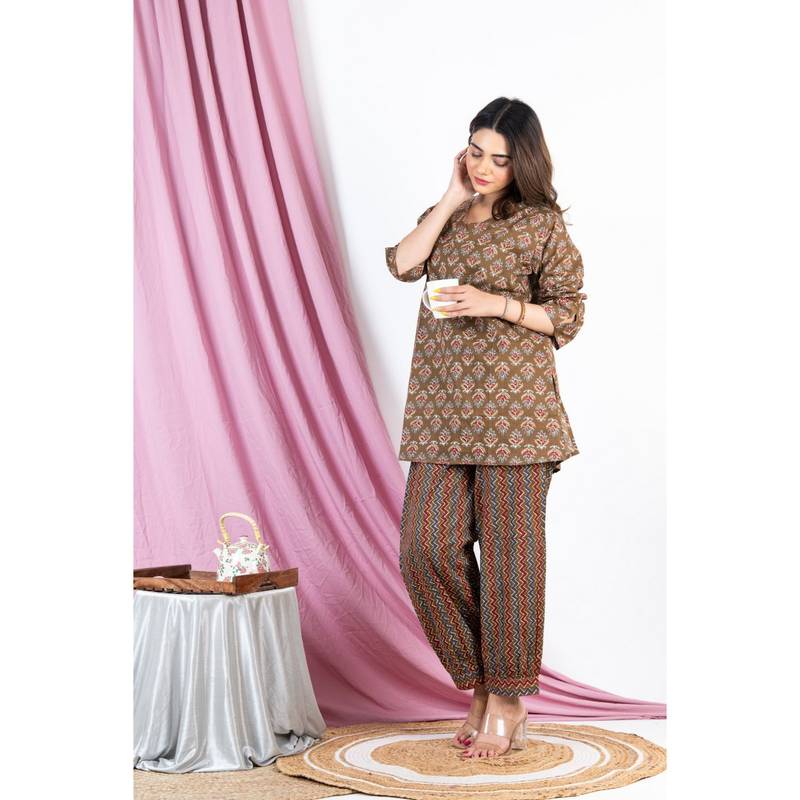 FEATHERS CLOSET Bagru Brown V Neck Pure Cotton Top with Pant (Set of 2) (S/M)