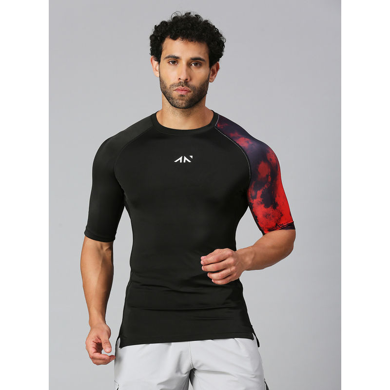 AESTHETIC NATION Critical Compression Printed T-Shirt Black & Red (S)