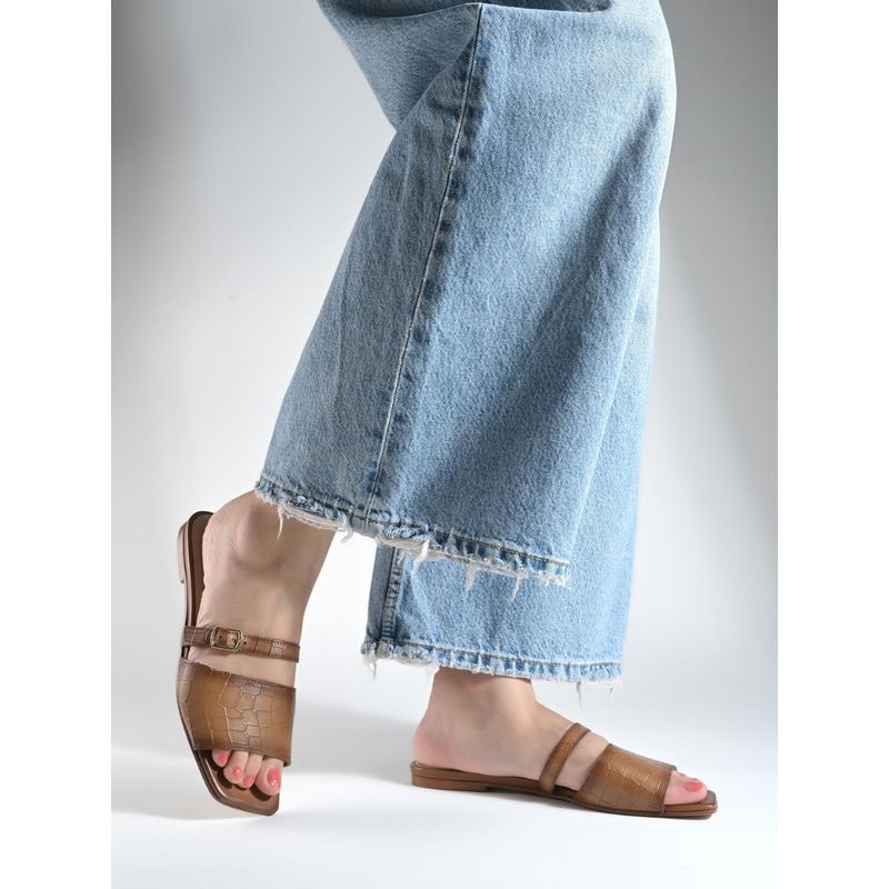 MIORAH Womens Tan Square Toe Flats (EURO 37)