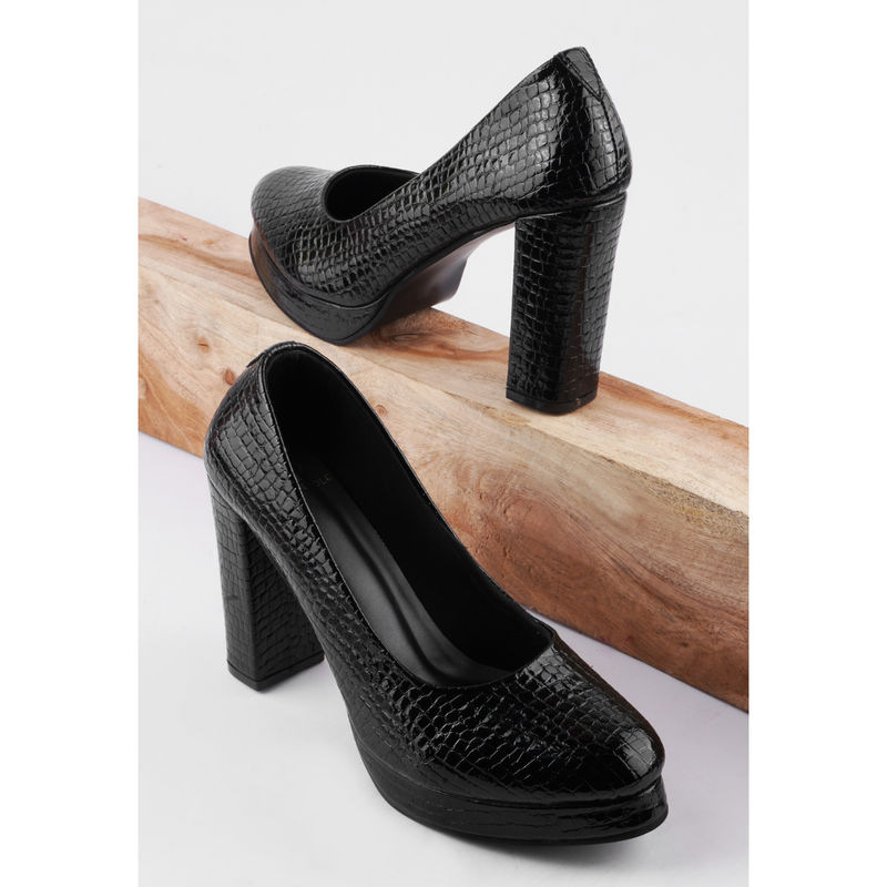 The White Pole Women Black Faux Leather Pumps (EURO 36)