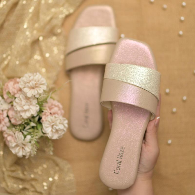 Coral Haze Metallic Ivory and Rose Gold Thick Strap Flats (EURO 38)