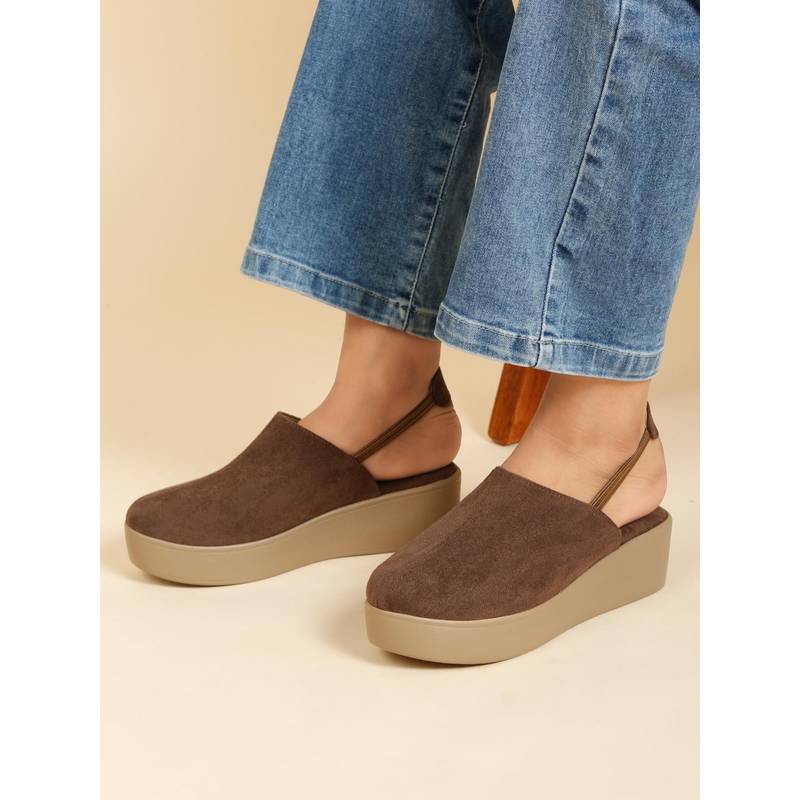 Flat n Heels Women Sandals-Brown (EURO 39)