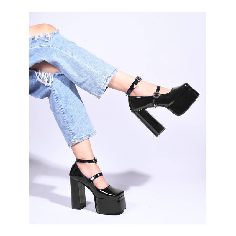 The White Pole Black Comfortable Stylish Block Sandal Heels For Women (EURO 35)